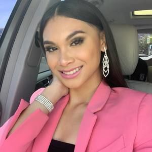 Meet your Posher, Claire